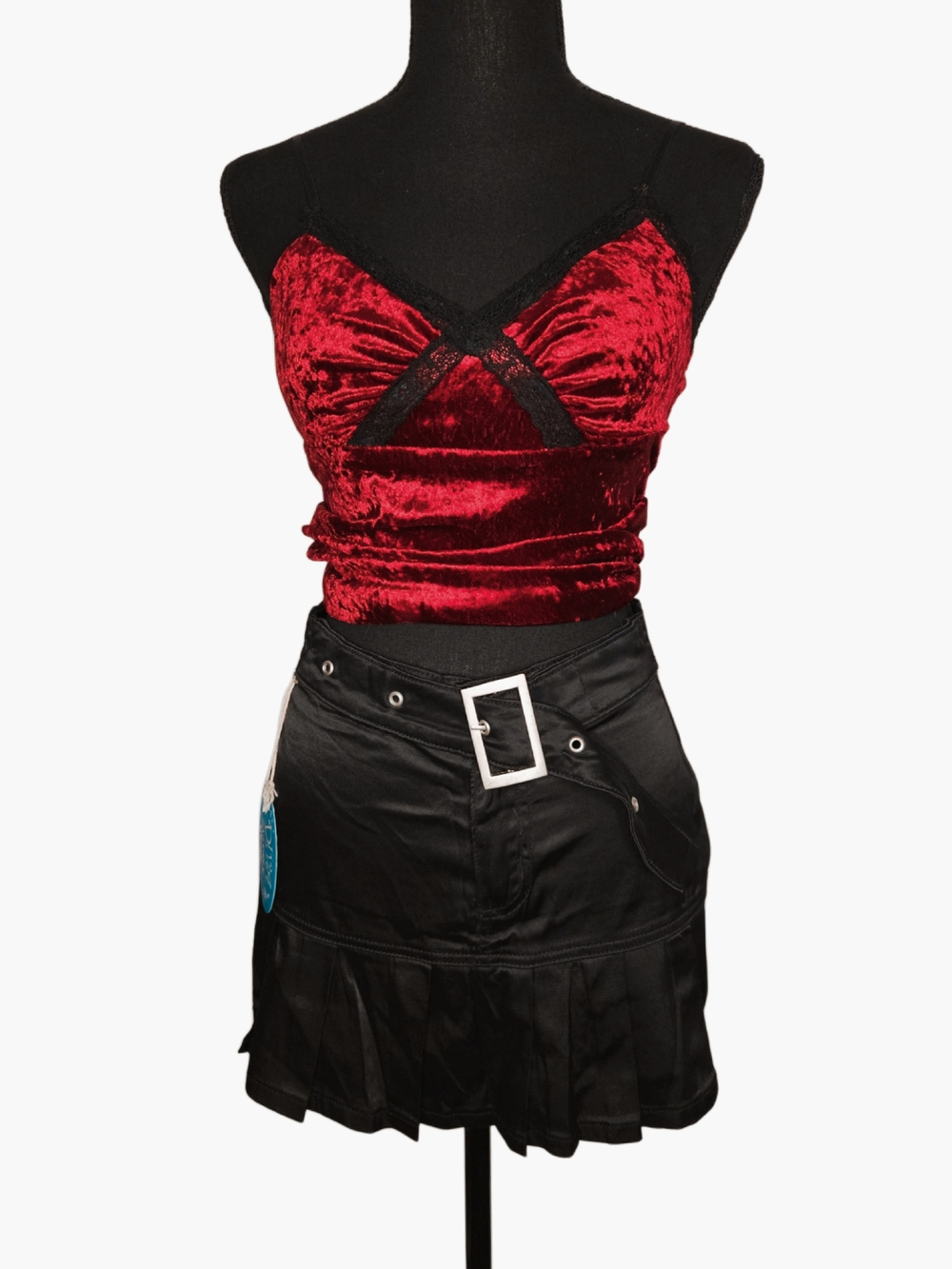 Y2k Deadstock Diva Black Pleated Satin Mini Skirt with Belt!